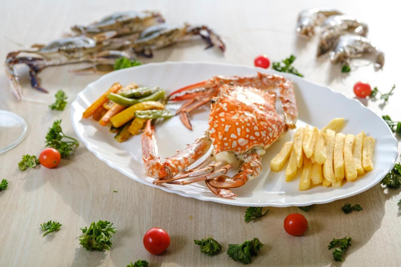 Sparv Aulakhs Resort Mandrem Bagian luar foto