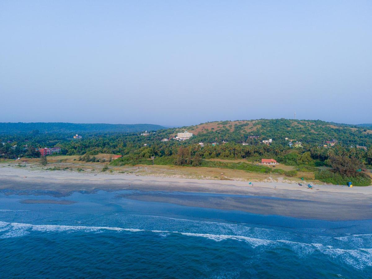 Sparv Aulakhs Resort Mandrem Bagian luar foto
