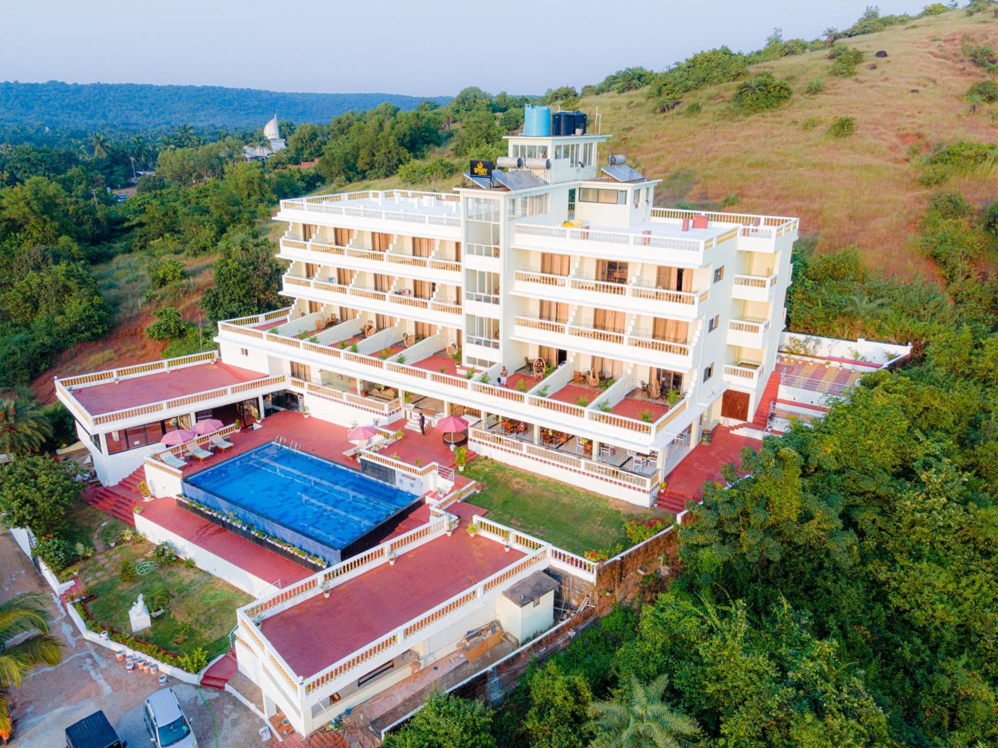 Sparv Aulakhs Resort Mandrem Bagian luar foto