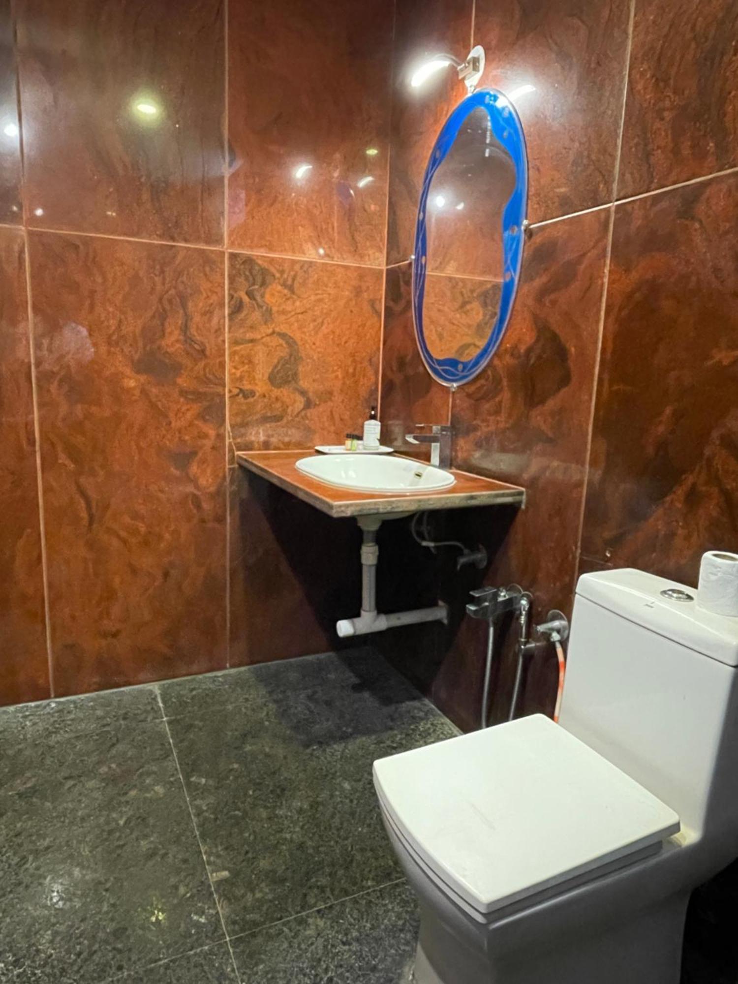 Sparv Aulakhs Resort Mandrem Bagian luar foto