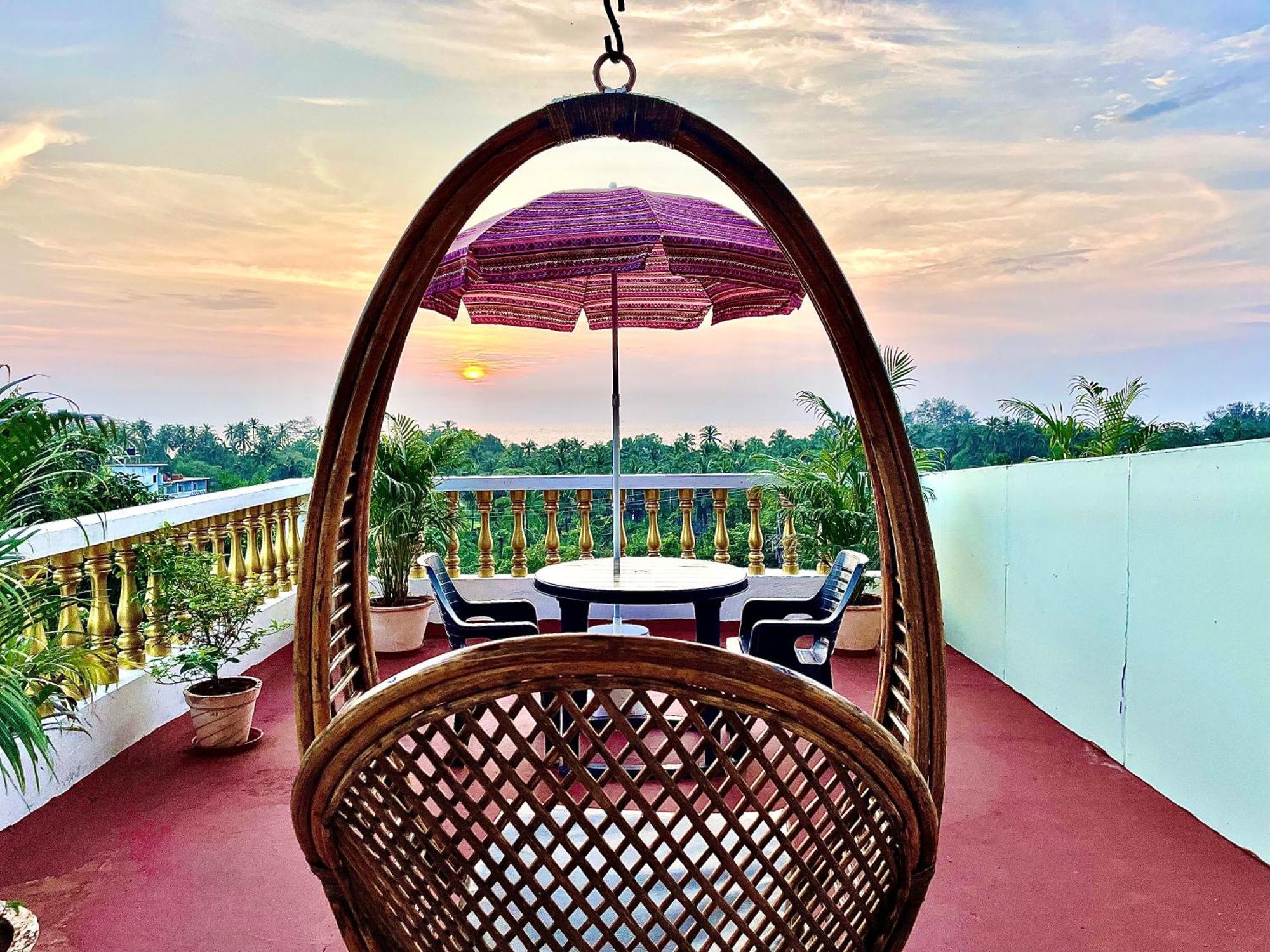 Sparv Aulakhs Resort Mandrem Bagian luar foto